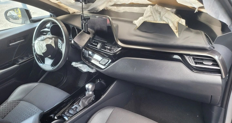 Toyota C-HR cena 50900 przebieg: 6711, rok produkcji 2022 z Słubice małe 211